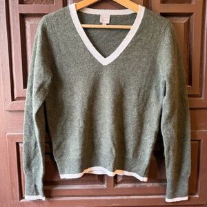 Nouveaux Anthropologie Cashmere Classic Olive V-Neck Sweater with White Trim